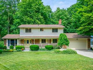 22 Nightingale Cres