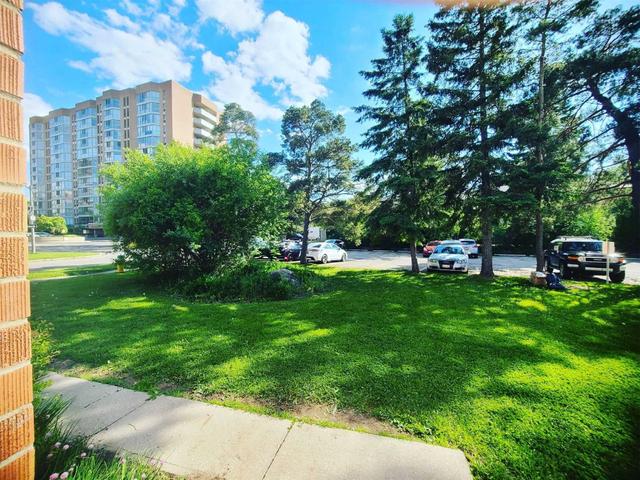 16 - 270 Westcourt Pl