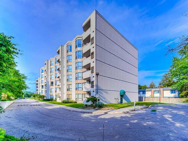 205 - 3267 King St E