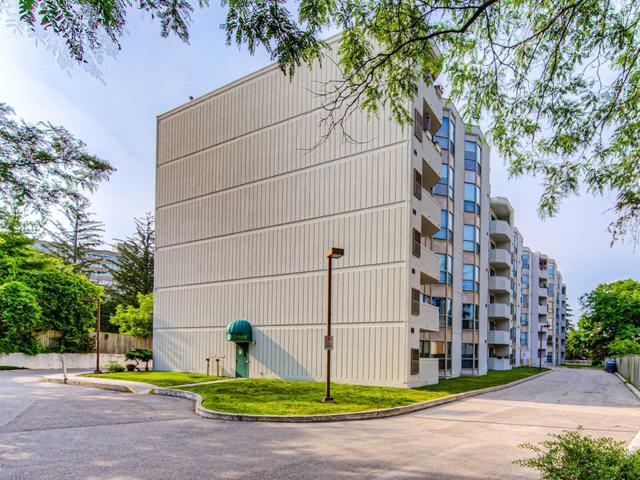 205 - 3267 King St E