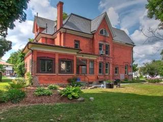 706 Queenston Rd