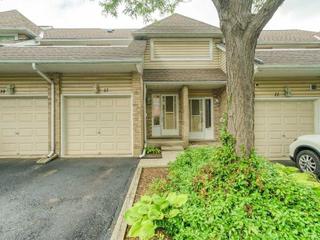 13 - 205 Highland Cres