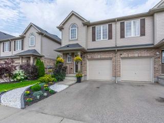 522 Beaumont Cres