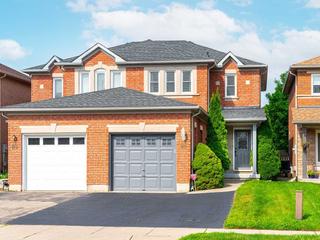 88 Essex Point Dr