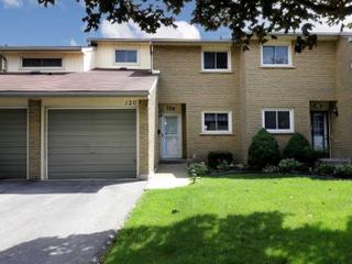 120 - 201 Queen Victoria Dr
