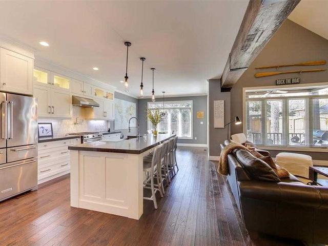 6749 Hummingbird Lane