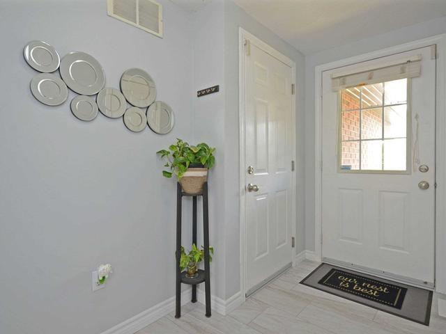 337 Mountain Laurel Cres