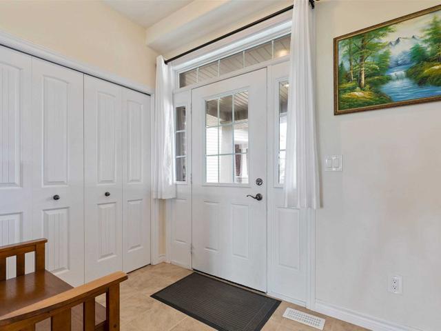 1589 Providence Cres