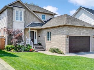 73 Hollybush Dr