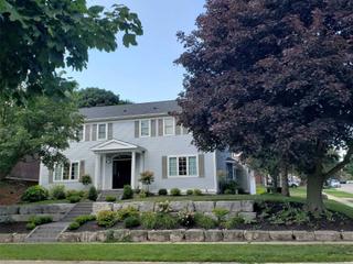 371 Kribs St