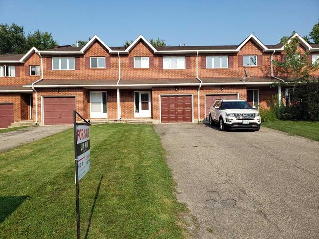 5 - 138 Thorold Rd