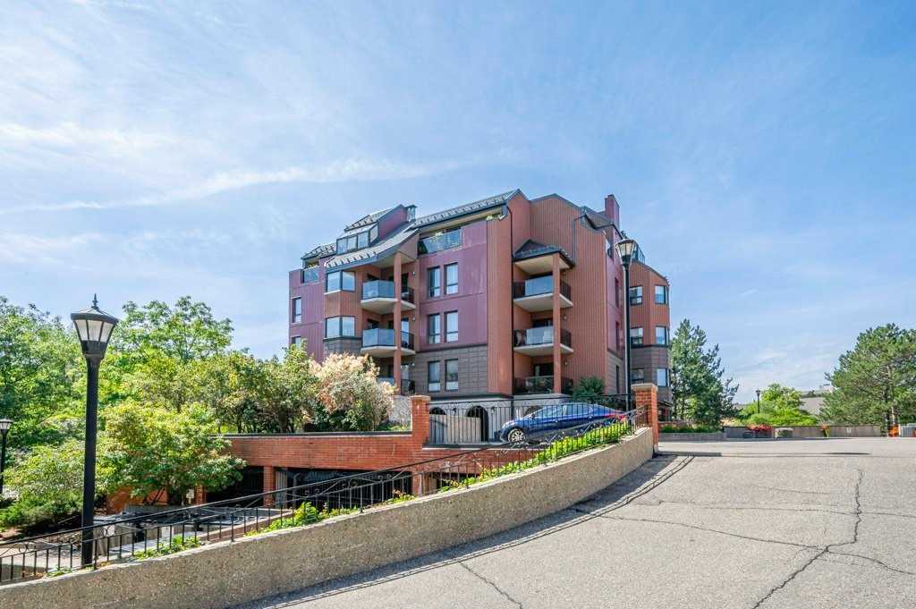 50 Blue Springs Dr, Waterloo Sold, X5343454 Condos.ca