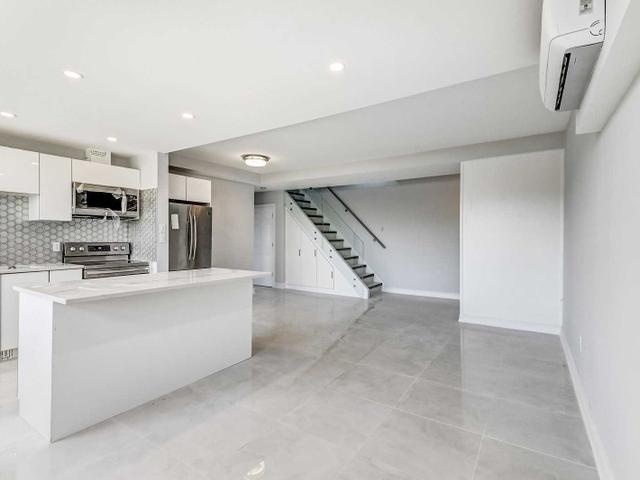 Unit 23 - 15 Nicklaus Dr