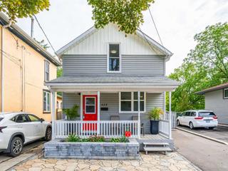 615 Laurel St