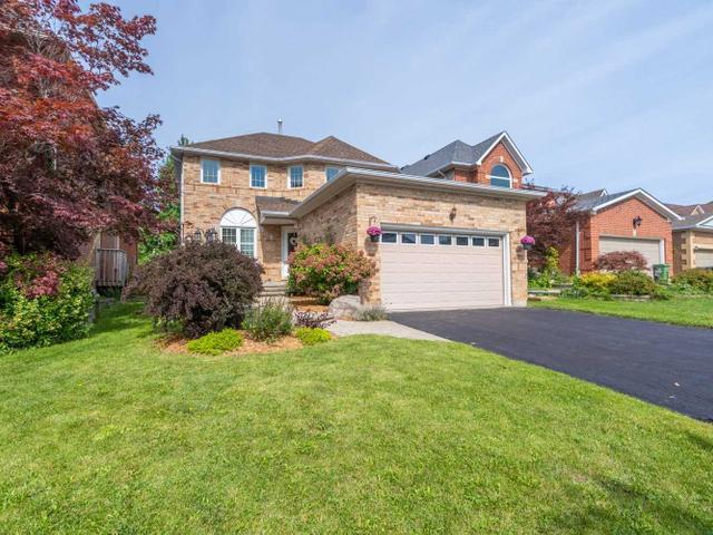 5 Strathroy Cres