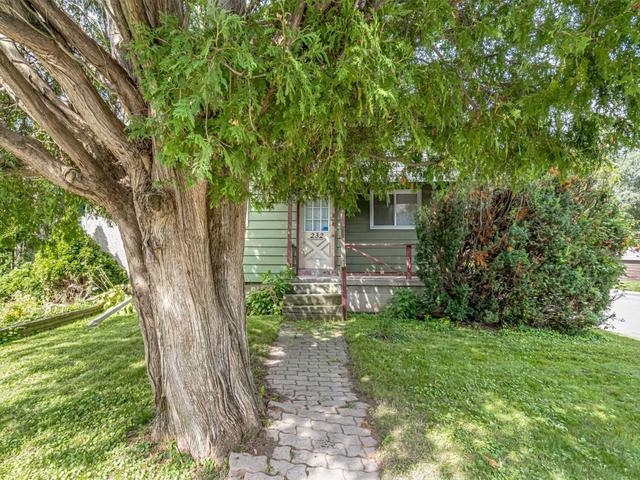 232 Bowman St