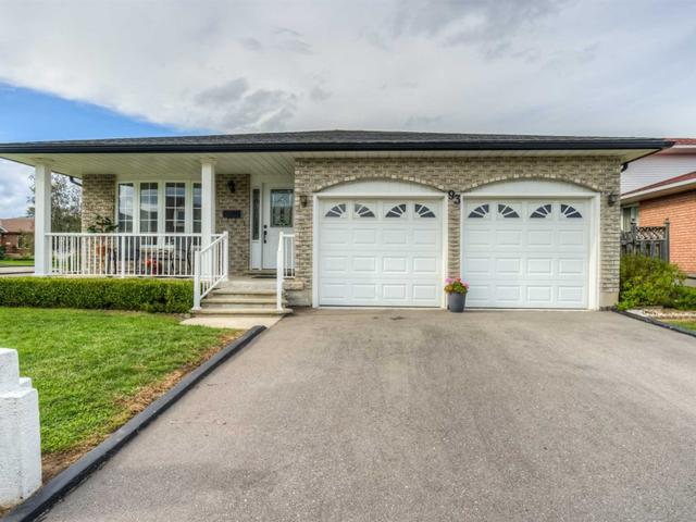 93 Southview Cres