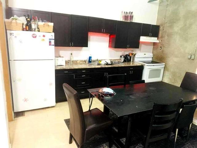 03 - 12 Bridgeport Rd E