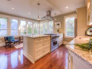 11 Ahrens St