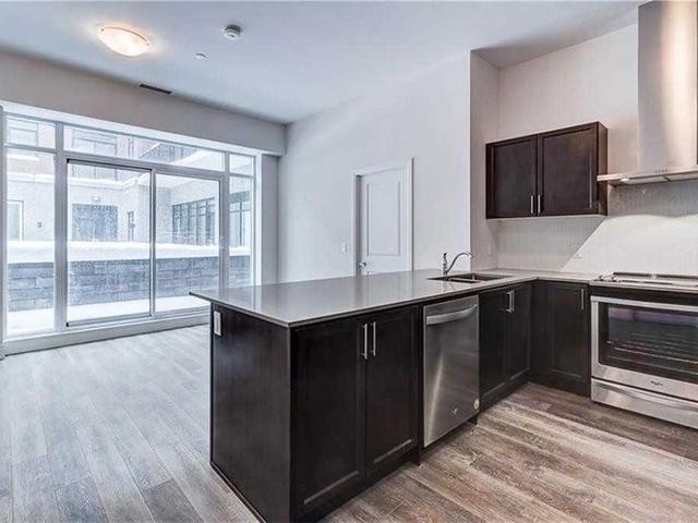 102 - 1 Redfern Ave