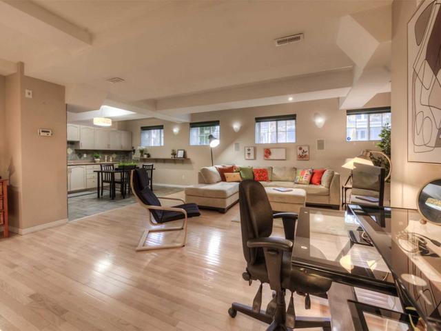 1F - 73 Garfield Ave S