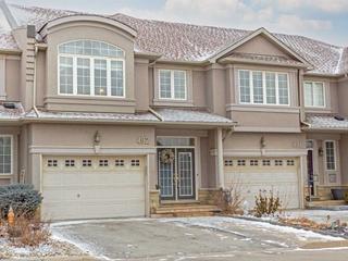 492 Stonehenge Dr