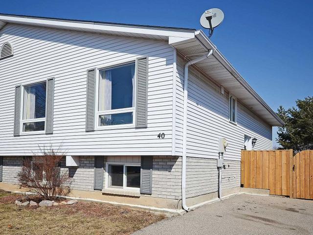 On - 40 Branlyn Cres N