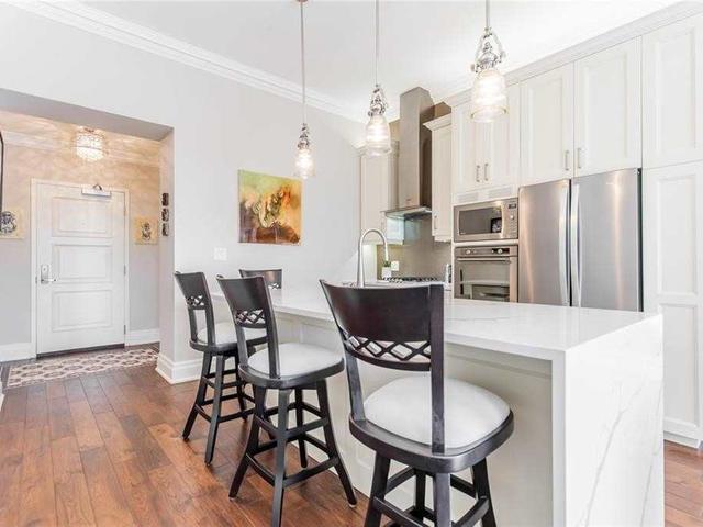 105 - 397 King St W