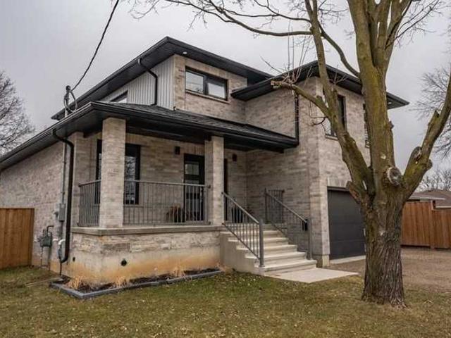 271 St.George St