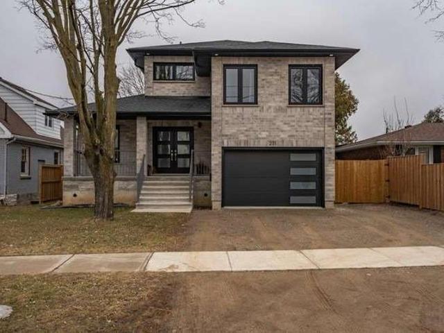 271 St.George St