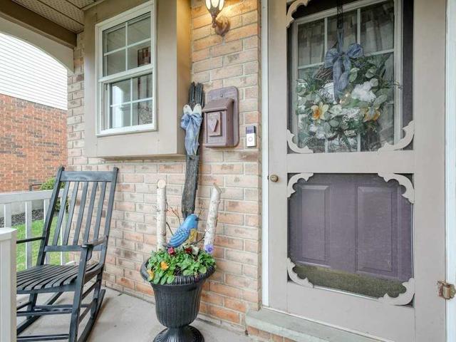819 Fairway Cres