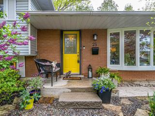 25 Autumn Leaf Rd