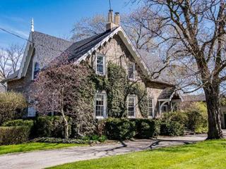 146 Park St W