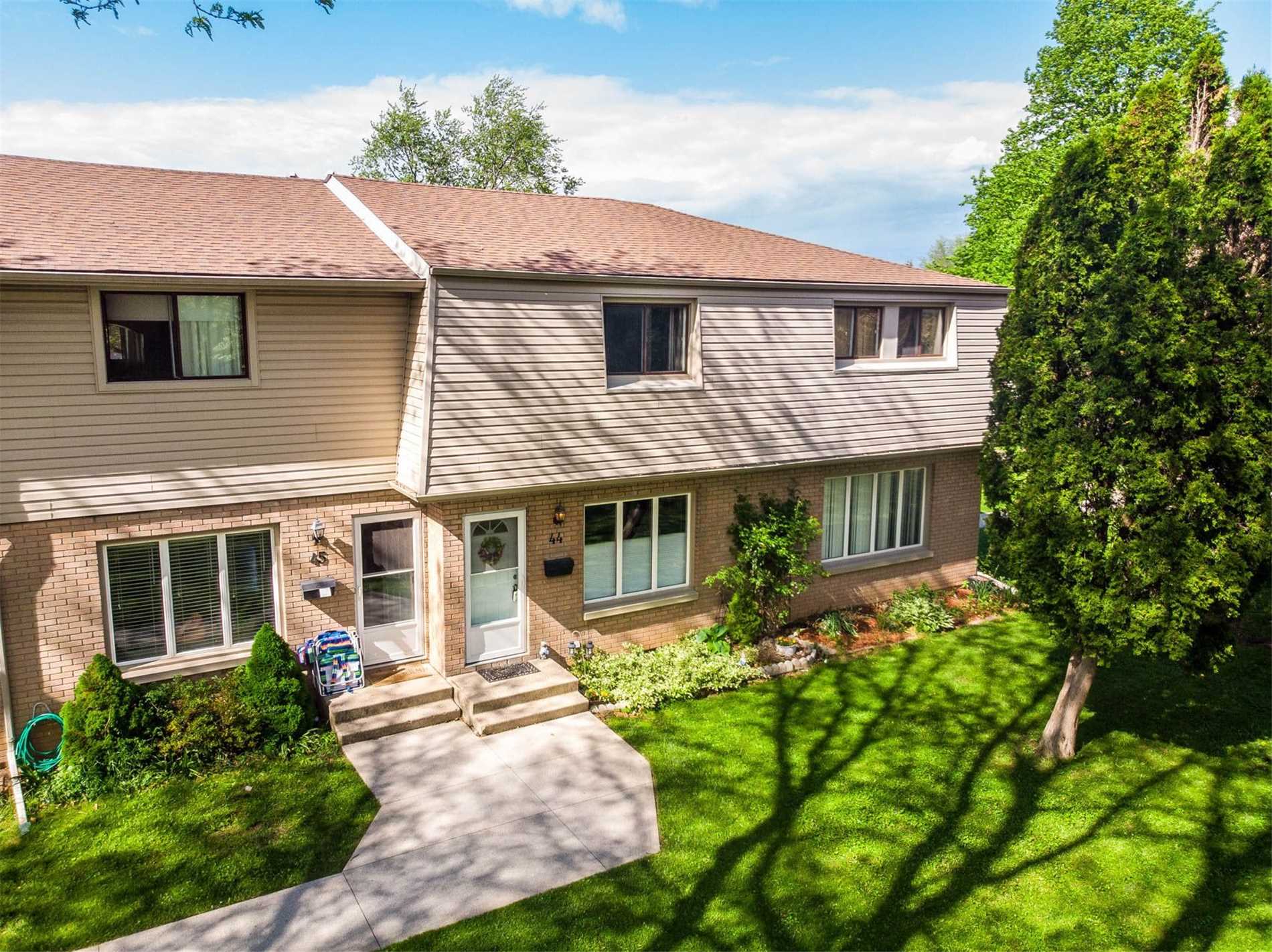 44 4215 Meadowvale Dr, Niagara Falls Sold, X5622943 Condos.ca