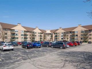 403 - 15 Hofstetter Ave