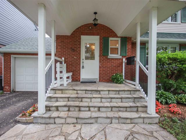 55 Avenue Rd
