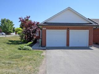 100 - 10 Isherwood Ave