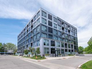114 - 690 King St W