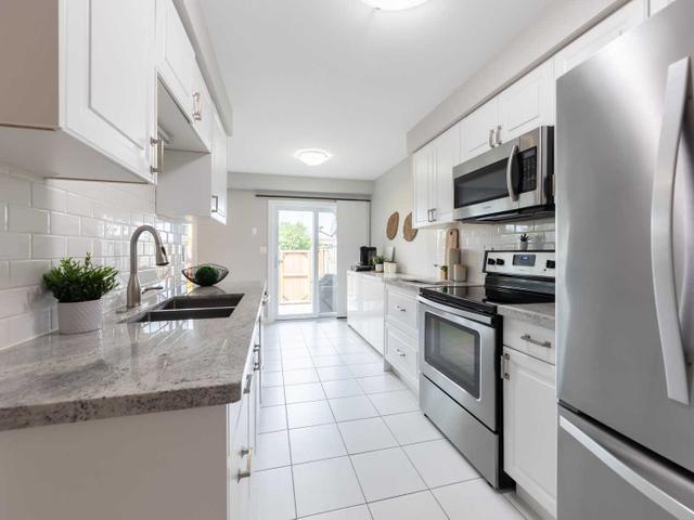 62 - 800 Paramount Dr