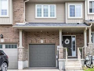 953 Zeller Cres