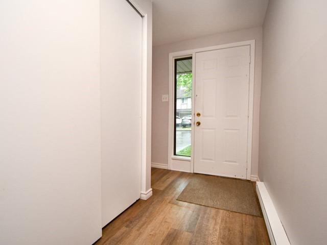 17 - 10 Champlain Cres