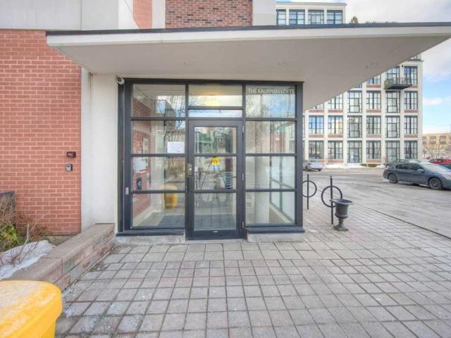 410 - 404 King  St W