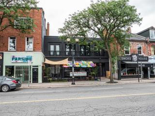 3 - 284 James St N