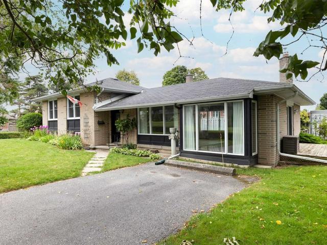 378 Lakeshore Dr