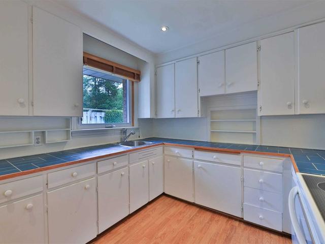 378 Lakeshore Dr