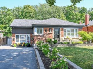 133 Reid Ave S
