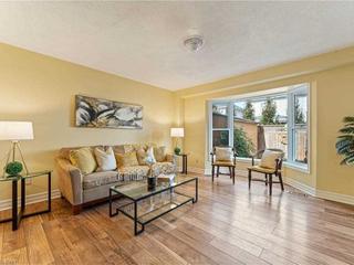 124 Fellowes Cres