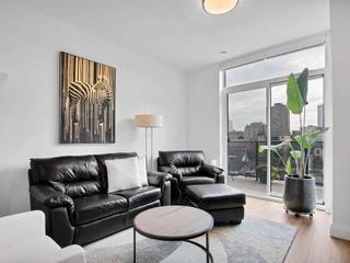 513 - 399 Queen St S