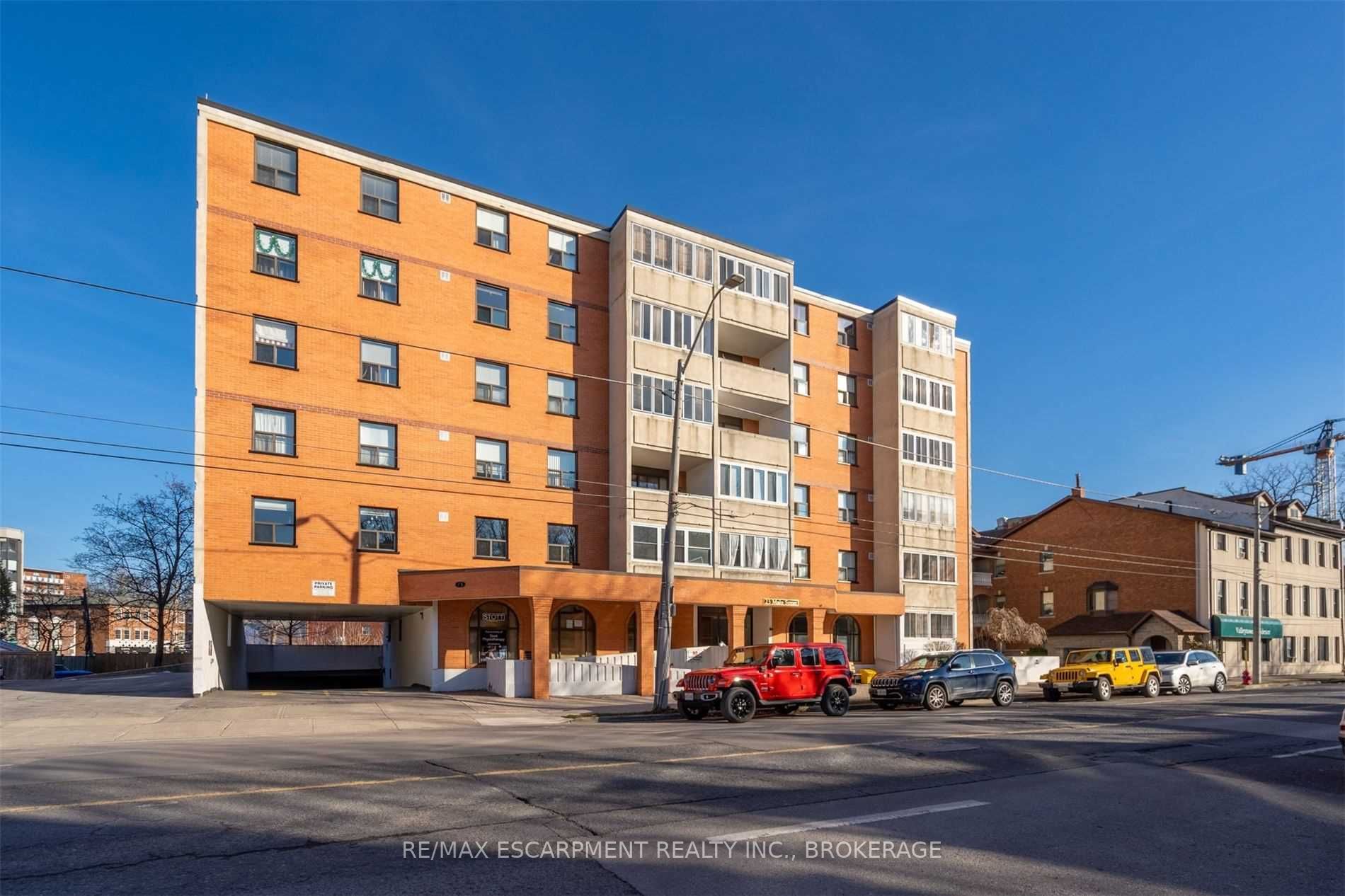 301 23 Main St, Dundas Sold, X5855690 Condos.ca