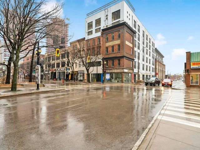 404 - 121 King St E